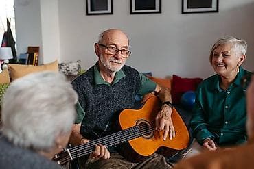 evde daye: 🎸 Gitara Kurslarına Qəbul Davam Edir! Gitara ifa etməyi peşəkar — 6