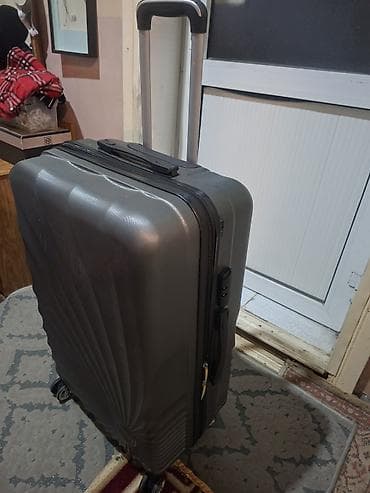 Çamadanlar: Sərt korpuslu səyahət çantası (təkərli, teleskopik tutacaqla) satılır — 4