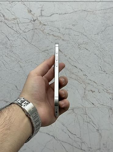 dubai variant iphone: IPhone 15 Pro, 256 GB, Ağ, Simsiz şarj — 3
