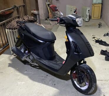 мотороллер муравей купить в бишкеке: Qara rəngdə şəhər skuter/moped - Geniş, rahat iki nəfərlik oturacaq - — 2