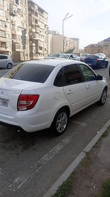 VAZ (LADA) Granta: 1.6 l | 2025 il 43133 km Sedan — 5