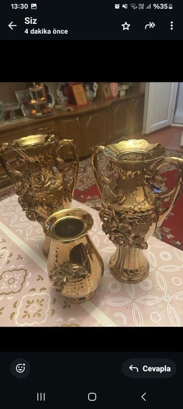 ilan gülü: Vaza dəsti, Keramika — 4