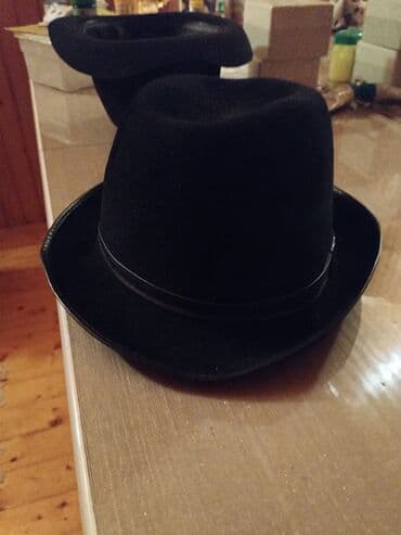 kişilər ucun dəri papaqlar və kepkalar: Kişi panaması. işlənməyib — 1