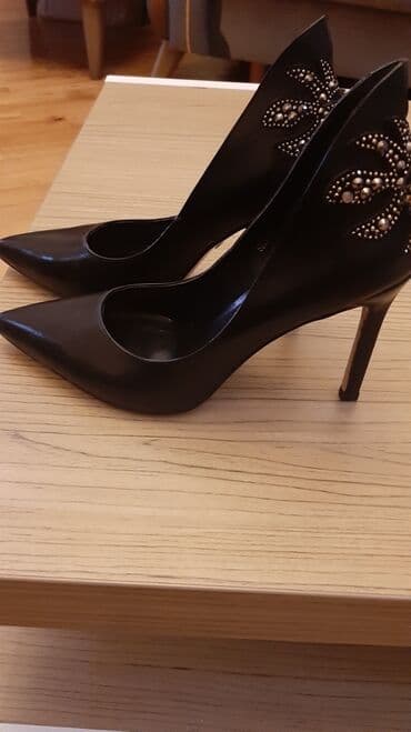 женские золотистые туфли: Туфли, Размер: 38.5, цвет - Черный, Б/у — 1