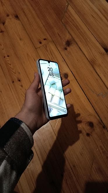 lalafo telefon satisi: Smartfon və aksesuar dəsti - Ekran: tam ekran dizayn, damcı formalı — 1