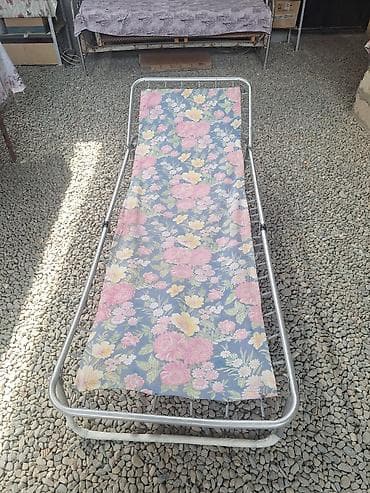 giris qapi: Metall karkaslı qatlanan şezlonq/çarpayı - Material: möhkəm metal — 1