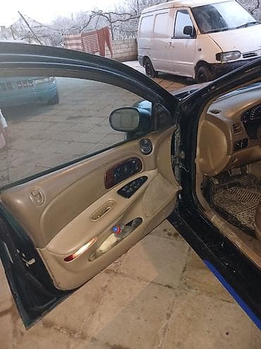 volkswagen passat 2004: Chrysler Concord: 3.2 l | 2000 il 18854 km Sedan — 8