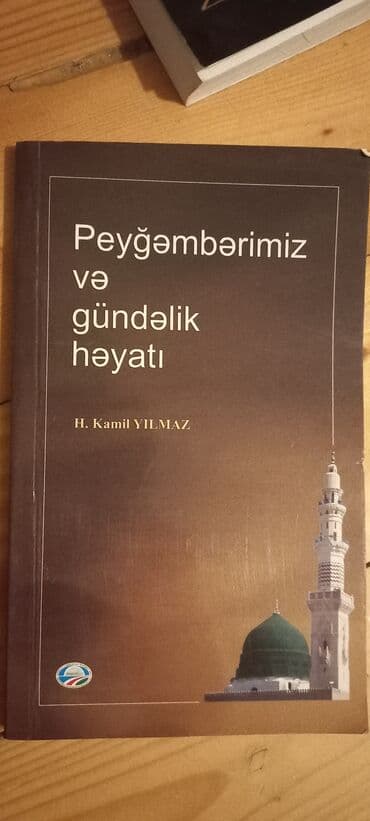 Dini mövzularda 4 kitabdan ibarət dəst - “Peyğəmbərimiz və gündəlik
