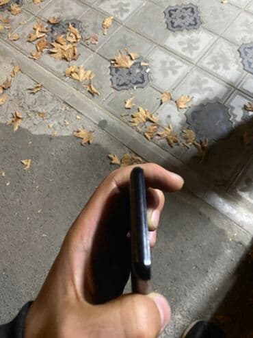 iphone 8 pro: Samsung Galaxy A01, rəng - Qara, Qırıq — 4