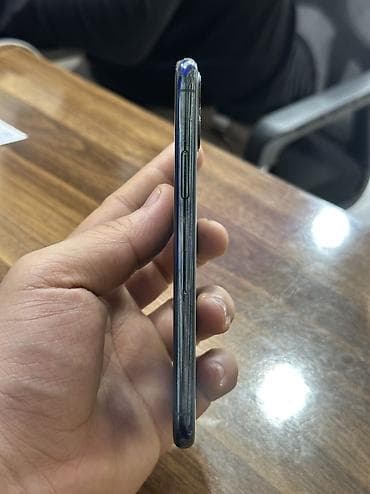 iphon 8 plus: IPhone 11 Pro, 256 GB, Matte Midnight Green, Barmaq izi, Simsiz şarj, Face ID — 6