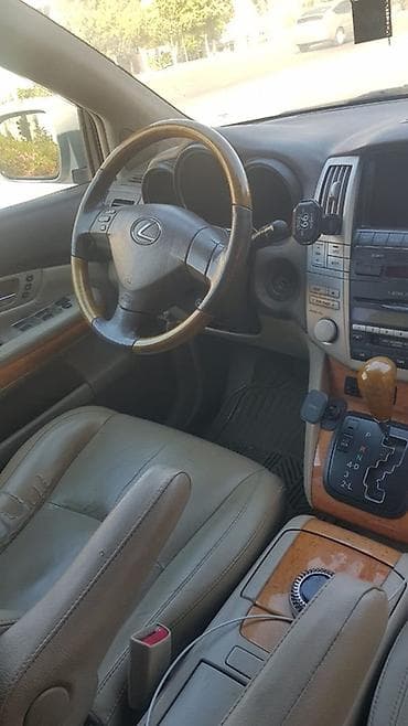 niva qapı: Lexus RX: 3.3 l | 2004 il Krossover — 4