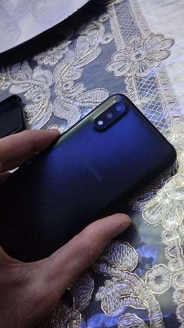 samsung 32: Samsung Galaxy A10s, 32 GB, rəng - Qara, İki sim kartlı — 4