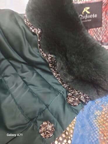 sumqayitda qadin ucun is elanlari: Kurtka qadın üçün.44 48 razmerə.Boynu və qolları təbii mex.Tünd yaşıl — 3