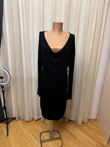 Şəxsi əşyalar: Qara rəngli zərif qadın paltarı.Razmer M-L.Sabra firmasi - Model — 1