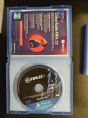iphone 11 pro max qiymet: PlayStation 4 Pro (PS4 Pro) konsolu Komplekt: - PS4 Pro 1TB konsol — 7