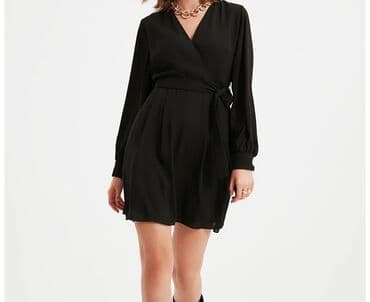 böyük bədən paltarlar: 36 razmer. Yenidir 15m. Ölçü uyğun gəlmədiyi üçün satılır — 2