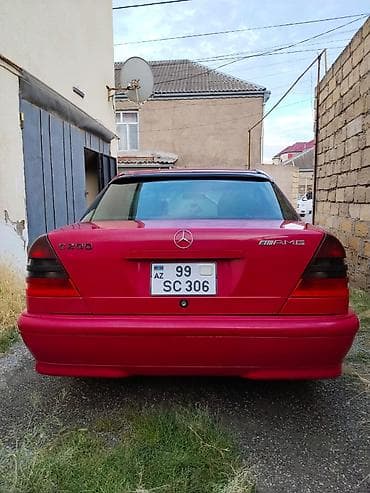 diffuser satisi: Mercedes-Benz C 200: 2 l | 1998 il Sedan — 4