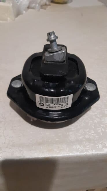 islenmis mator: Подушка мотора. BMW E65.
BMW E65 Mühərrik yastığı — 10