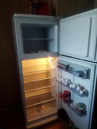 İki kameralı soyuducu - Üstdə dondurucu bölmə, altda soyuducu bölmə -