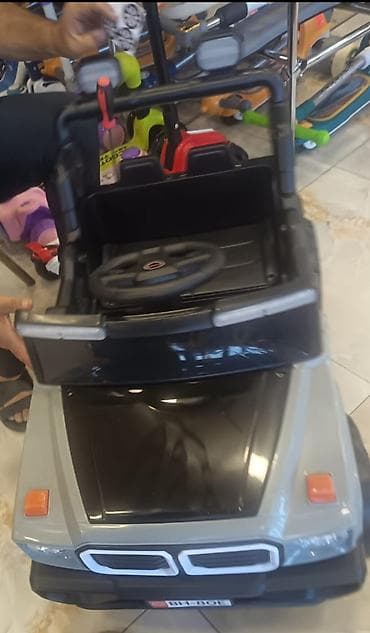 Uşaq üçün elektrikli minik maşınları Xüsusiyyətlər: - Korpus: parlaq — 7