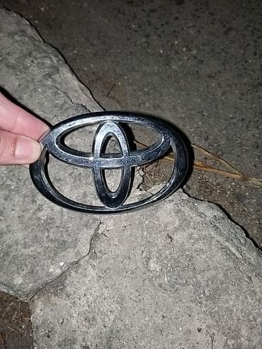 vitor formula: Toyota ön emblemi (loqo) - Material: xrom rəngli plastik/metal — 2