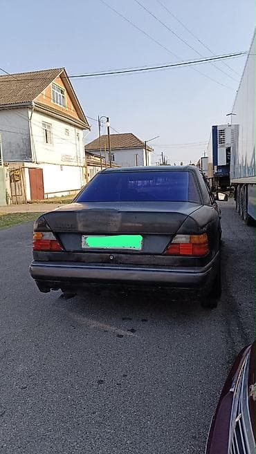 bmw e39 disk teker: Mercedes-Benz 230: 2.3 l | 1985 il Sedan — 1