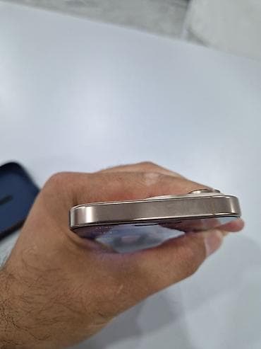 IPhone 16 Pro, 256 GB, Qızılı, Face ID — 8