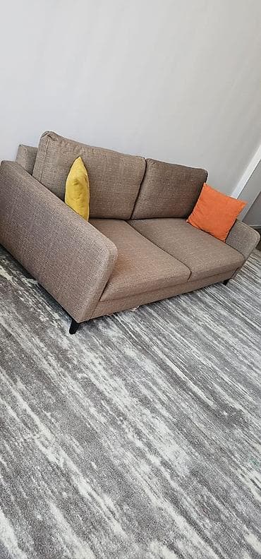 ofis divan: Divan tecili evdən cixmalidi 40azn unvan təhsil nazirliyinin yani — 1