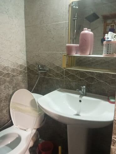 qalada kirayə ev: İnşaatçılar metrosuna yaxın ərazidə 3 otaqlı geniş evdə kirayə otaq — 6