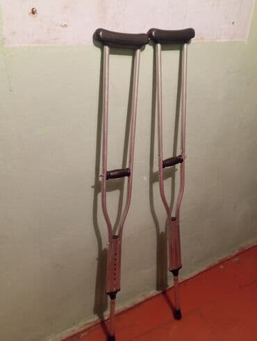 Tibbi maskalar: Məhsul: qoltuqağacı (1 cüt) Təsvir: - Yüngül alüminium konstruksiya – — 3