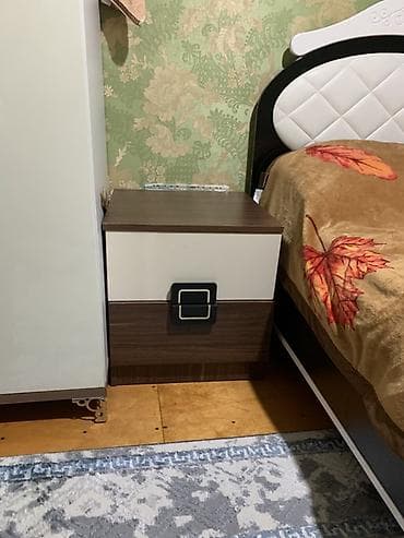 ber ber: Yataq otağı mebel dəsti - 4 qapılı şkaf: Orta hissədə iki ədəd tam — 3