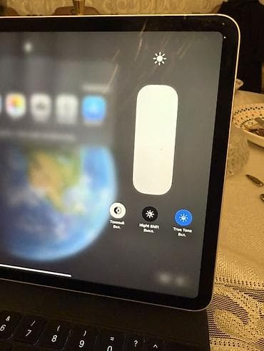 i̇pad mini: Apple iPad Pro 11" + Magic Keyboard (11") Ideal vezyetde 120fps rahat — 8