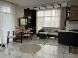 70 kv. m, 3 otaqlı, Kombi, Qaz, İşıq