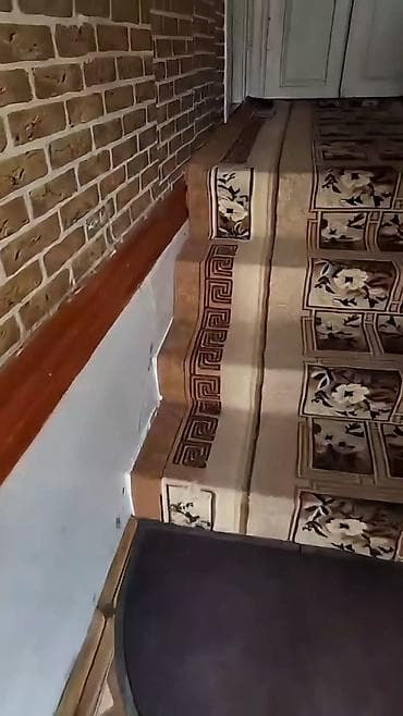 1 комнатная квартира студия: Satılır: həyət evi və geniş torpaq sahəsi 5 otaqlı 8 sot ərazi - — 4