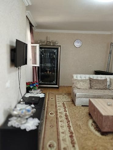 oglan otaq yoldasi: Satılır:Geniş və əlverişli planlı 2 otaqlı mənzil satışdadır. əşyalı — 6