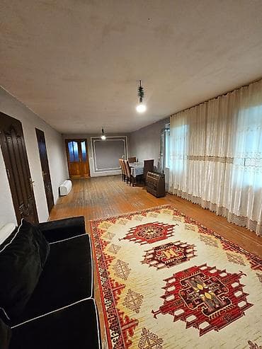 ev alqi satqisi gence: Həyətyanı torpaq sahəsi və tikili Evin yarı hissəsi daş, yarı hissə — 8