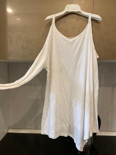 женские футболки и майки в полоску: Qadın geyimləri 3 azn her biri 1) Açıq boz rəngli qısaqol bluz: - — 9