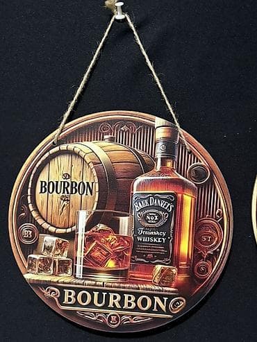 ev dekoru: Dekorativ asılqan lövhələr – “Coffee Time” və “Bourbon” temalı. İkisi — 3