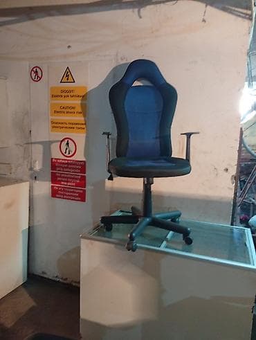 kompüter kreslo: Təkərli, Qolları tənzimlənmir, Parça — 9