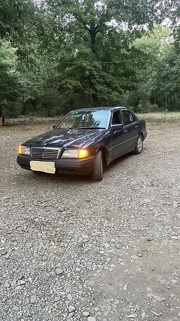 07 şekileri: Mercedes-Benz C-Sinfi sedan (W202) - Kuzov: 4 qapılı sedan, tünd göy — 5