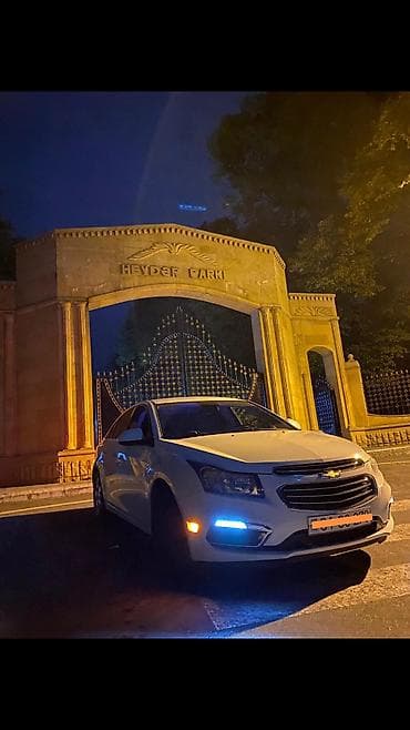 16 diski teker: Chevrolet Cruze: 1.4 l | 2015 il 27 km Sedan — 5