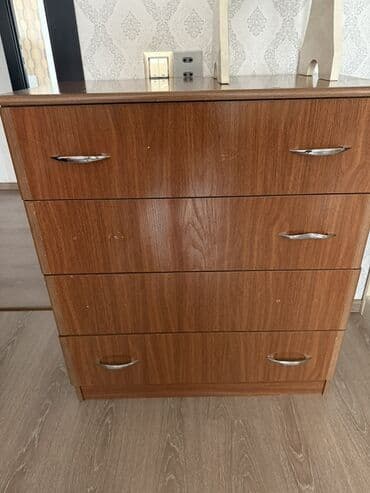 вешалка из дерева: Güzgüsüz — 1