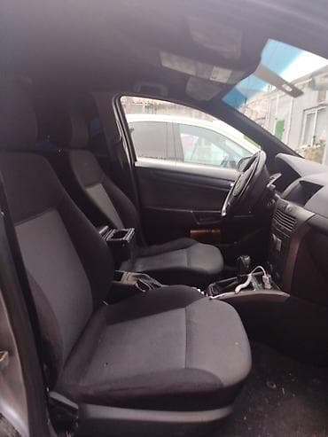 mersedes qapi: Salam. Tecili satilir. Problemi yoxdur. endirim olunacaq. Opel Astra H — 8