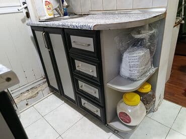 metbex dolabı: Mətbəx dolabı dəsti TECILI SATILIR.Qiymetde razılaşmaq olar.Üst — 8