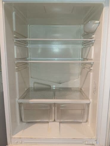 xaladelnik ev ucun: Indesit xolodilnik tam iwlek vezziyettedi ozumuz iwledirik evde yer — 3