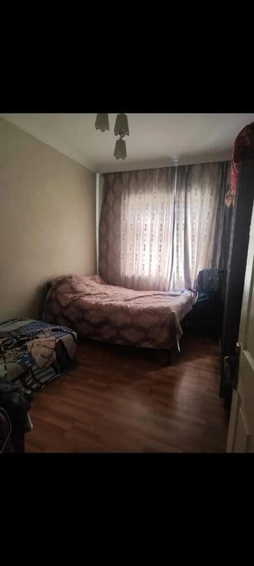снять квартиру на долгий срок: 2 otaqlı mənzil. Bütün kommunal var . Real alıcıya endirim olunacaq — 2