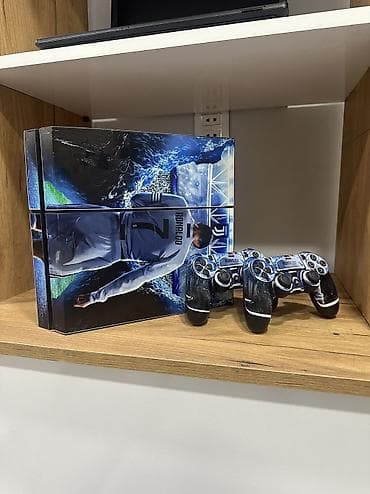 PlayStation 4 (PS4) – xüsusi Ronaldo temalı skin ilə İdeal vəziyyətdə