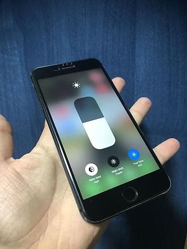 iphone kabel: IPhone 8 Plus, 64 GB, Qara, Barmaq izi — 4