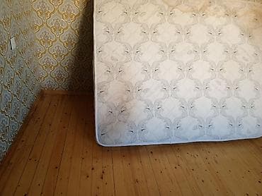 Böyüklər üçün İşlənmiş Döşək, Ünvandan götürmə