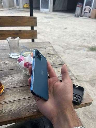 iphone se 2023: IPhone 12 Pro, Pacific Blue — 5